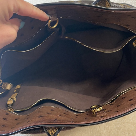 Louis Vuitton GM Exotique Miel Tote - Picture 11 of 13